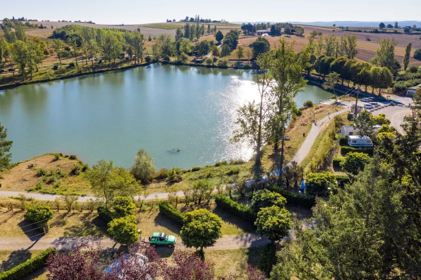 Les Auzerals camping du lac - Image 1