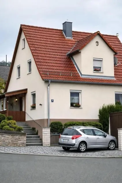 Corner Haus RM2 - Image 1