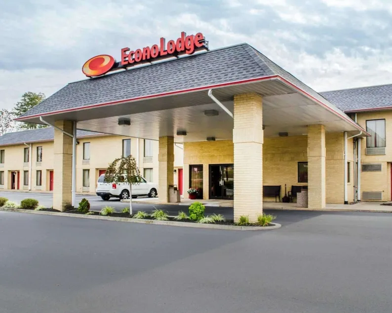 Econo Lodge Mifflintown - Image 1