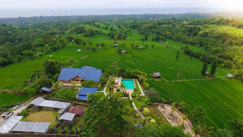 Ume Cantik Villa - Image 1