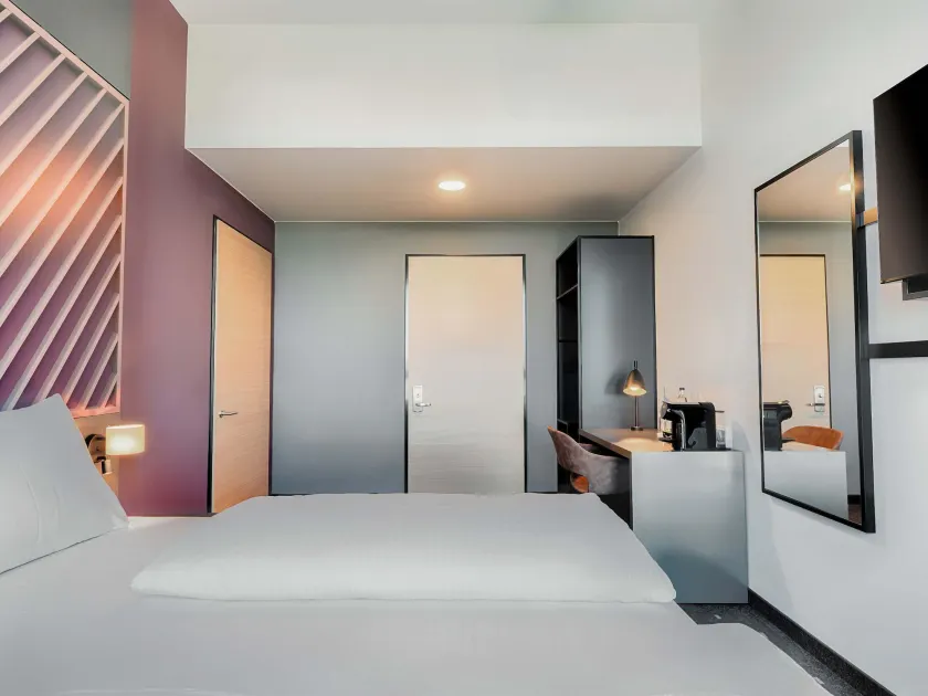 B&B Hotel Nürnberg-West - Image 1