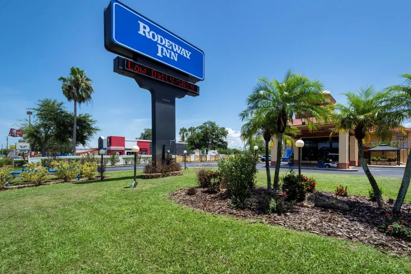 Rodeway Inn Port Richey North - Image 1