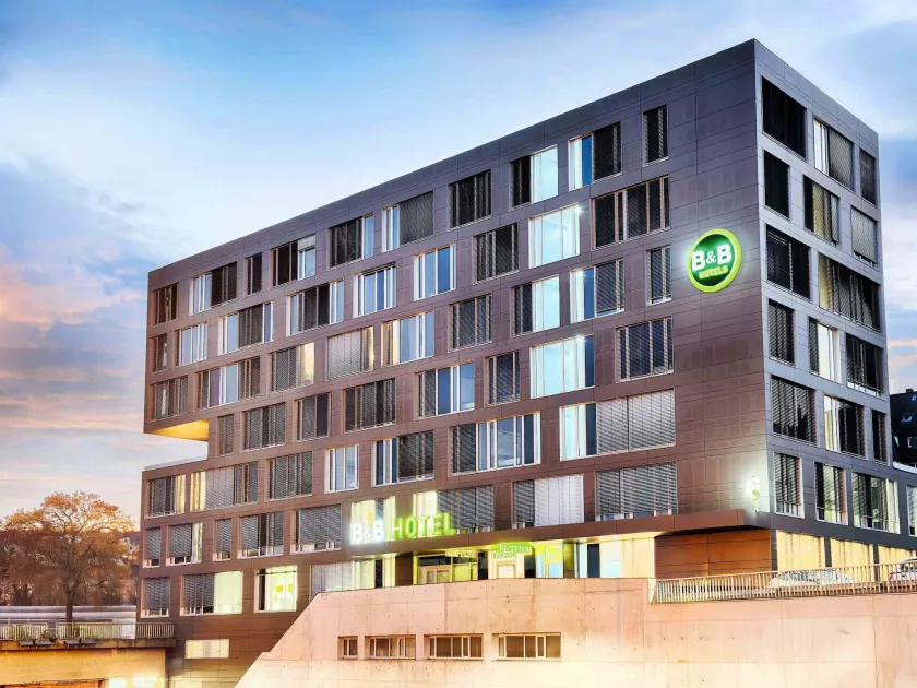 B&B Hotel Ulm - Image 1
