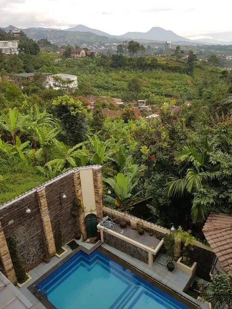 Hotel Scarlet Bukit Pakar - Image 1