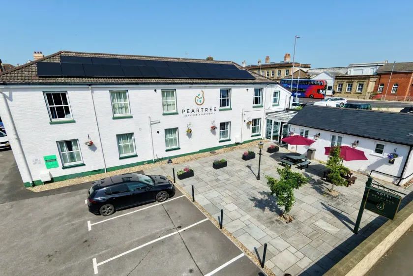 Peartree Serviced Apartments - Image 1