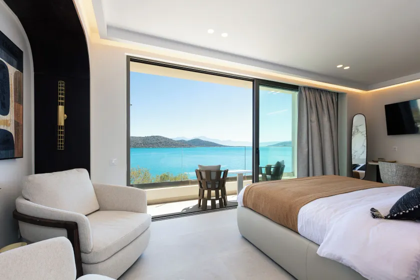 Naiades Beach Hotel - Image 1