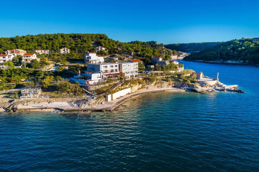 Aparthotel Roccia - Image 1