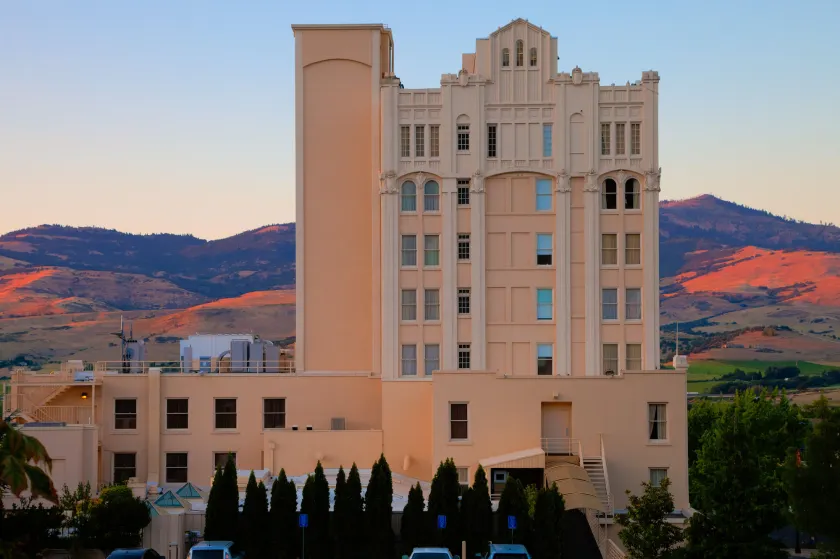 Ashland Springs Hotel - Image 1