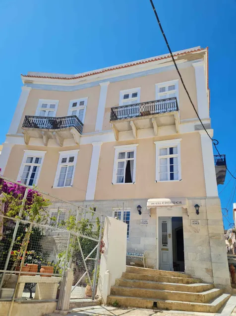 Hotel Omiros - Image 1