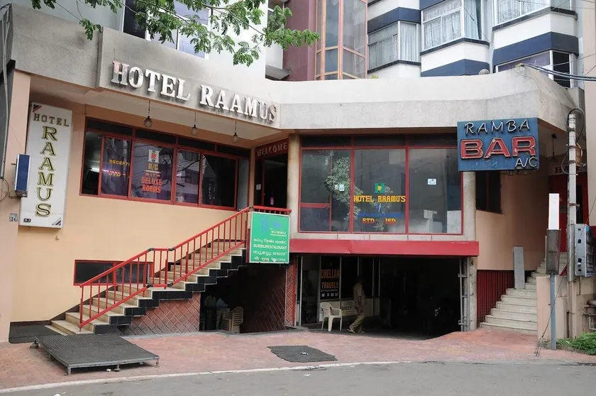 Hotel Raamus - Image 1