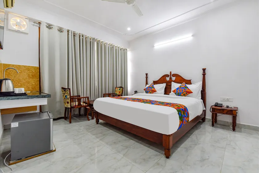 FabHotel Umrao Haveli With Pool - Image 1