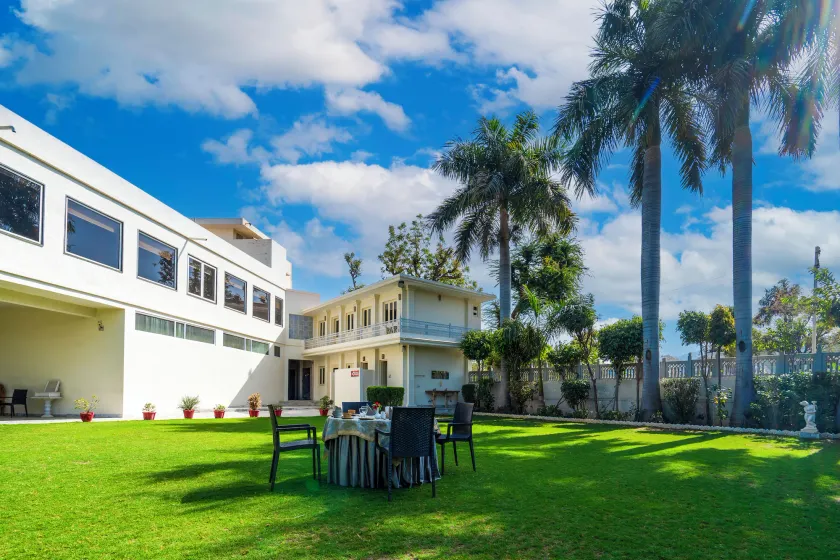 Hotel Chandrawati Palace - Image 1