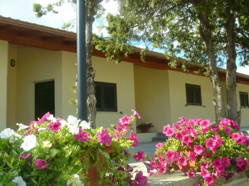 Samarcanda Hotel & Parking di Parmigiani Silvia - Image 1