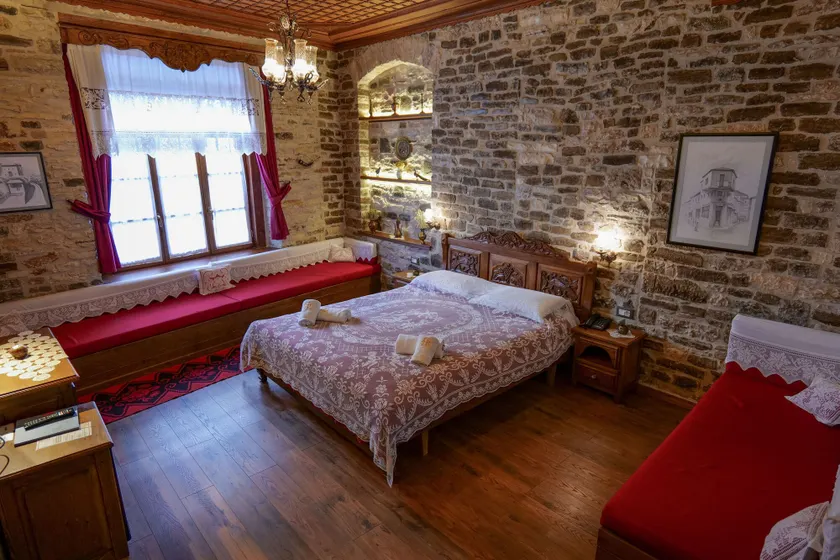 Hotel Bineri - Image 1