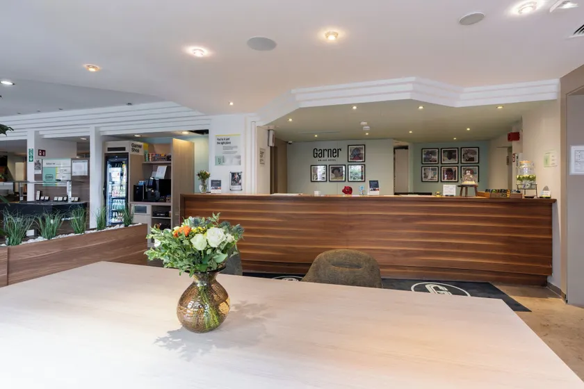 Garner Hotel Stuttgart City Centre by IHG - Resepsjon