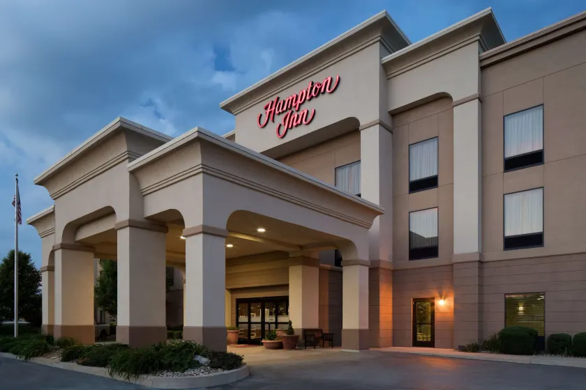 Hampton Inn Belle Vernon - Image 1