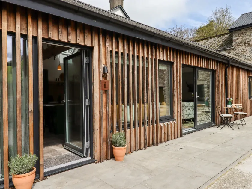 1 Caddaford Barns - Image 1