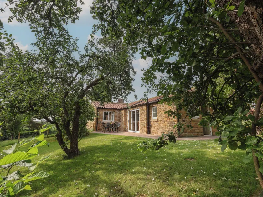 Apple Tree Cottage - Image 1