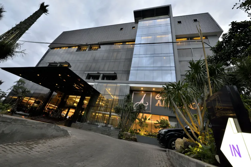 Amaroossa Cosmo Jakarta - Image 1
