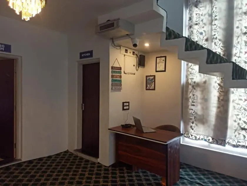 Gulmarg Orchard - Hall