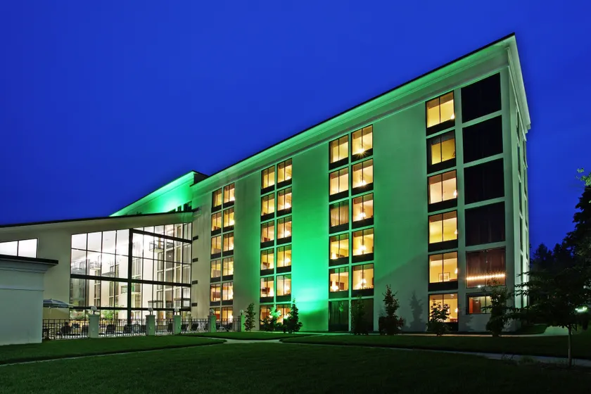 Holiday Inn Asheville - Biltmore West by IHG - Image 1