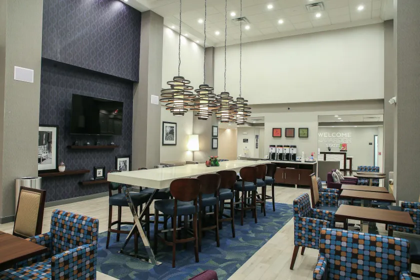 Hampton Inn & Suites Mount Laurel/Moorestown - Hall