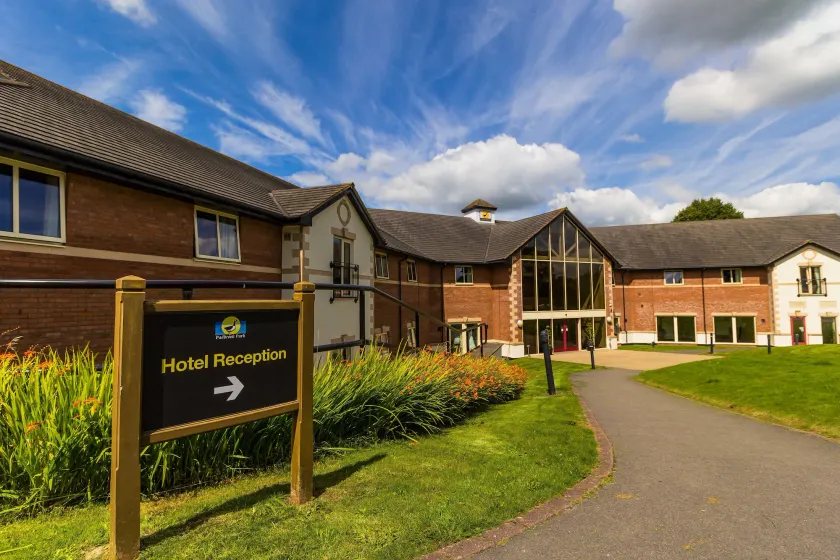 Padbrook Park Hotel - Image 1