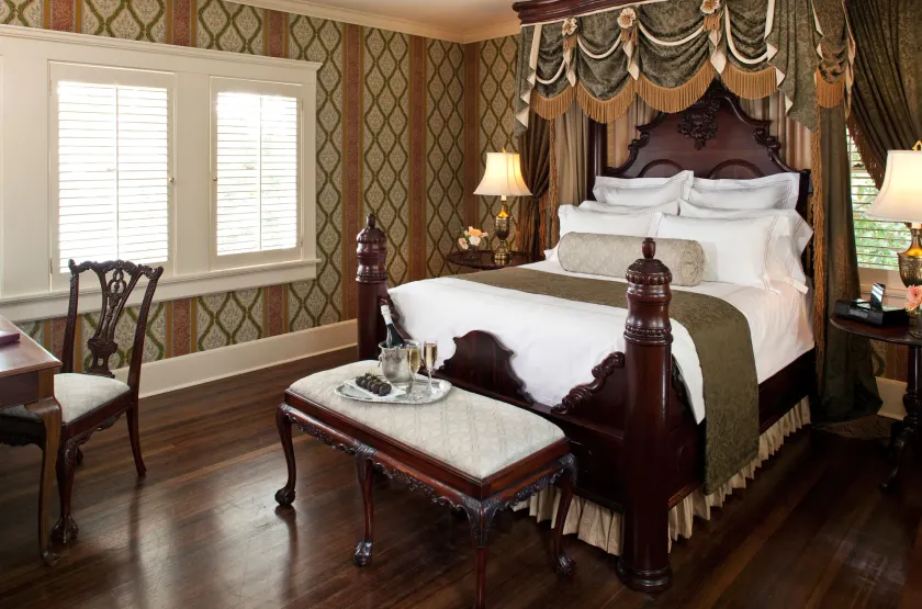Fairview Inn - Image 1