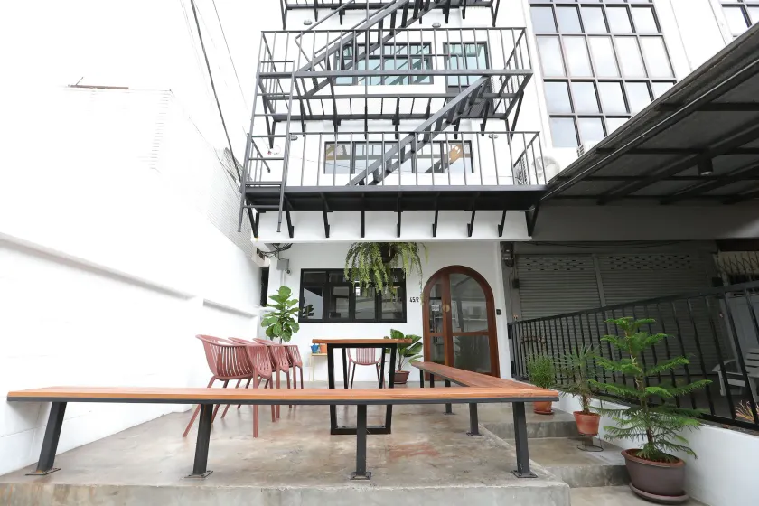 Apartment45 Hostel - Image 1