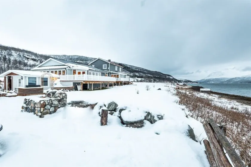 By the Sea  Luxury Villa - Image 1
