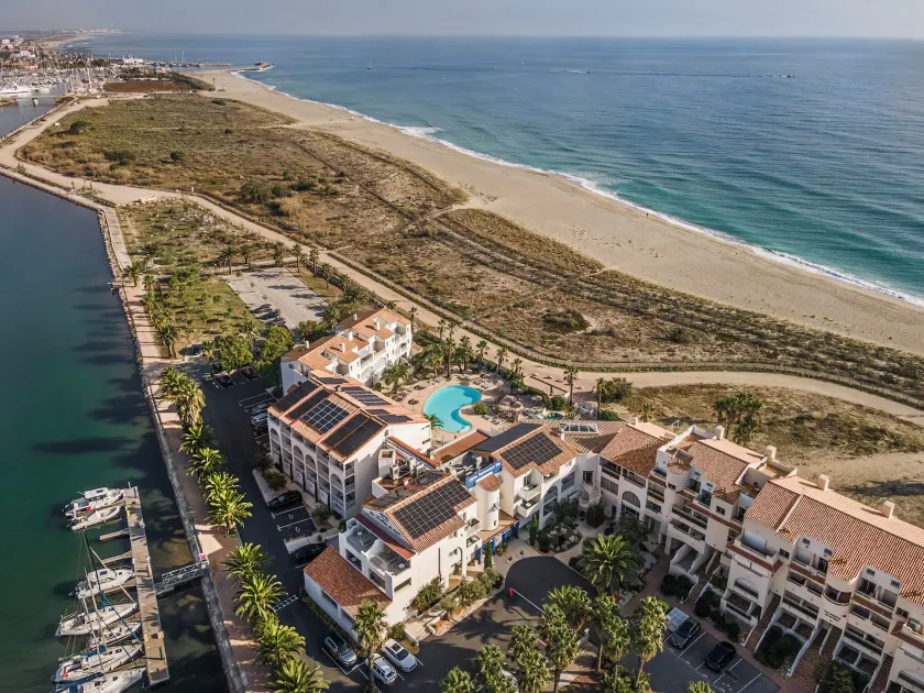 Les Bulles de Mer - Hotel & Spa sur la Plage - Image 1