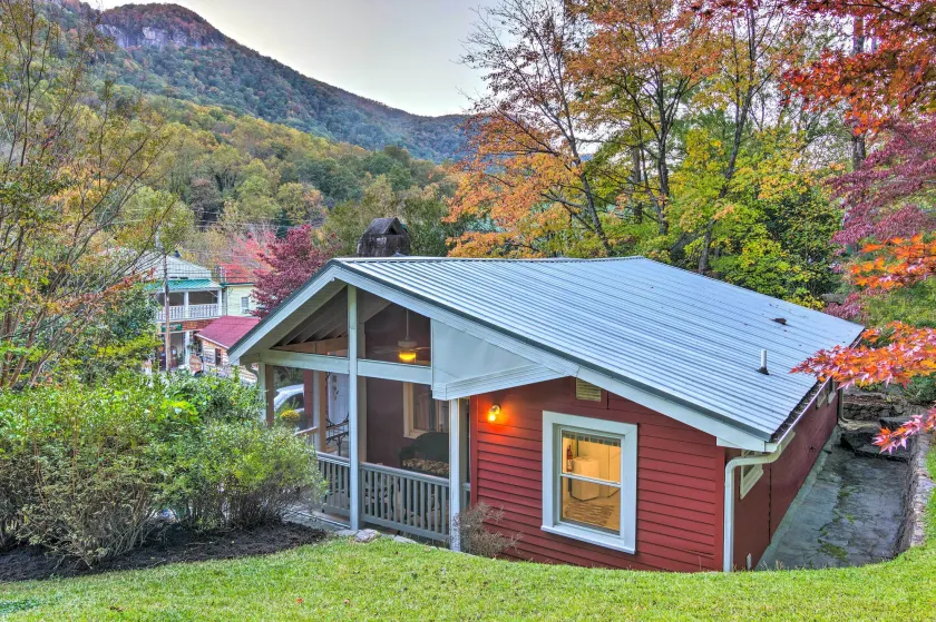 Mtn Views + Fire Pit: Serene Chimney Rock Abode - Image 1
