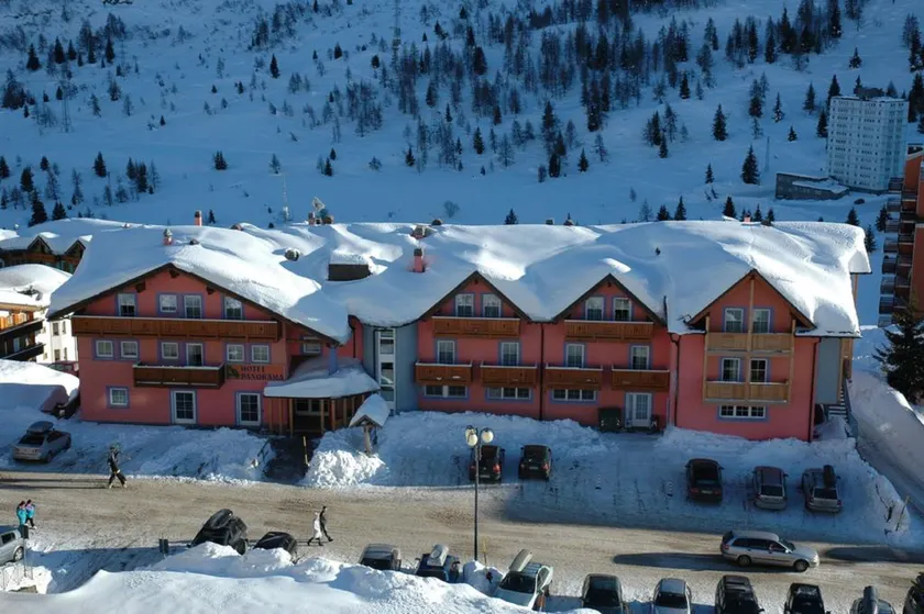 Hotel Panorama - Image 1