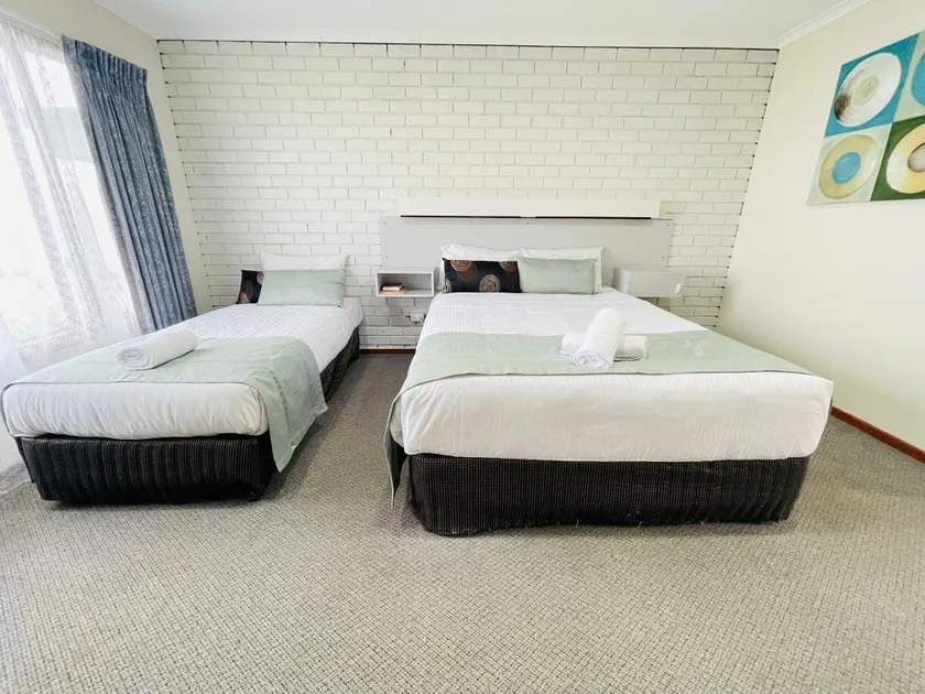 Warragul Views Motor Inn - Image 1