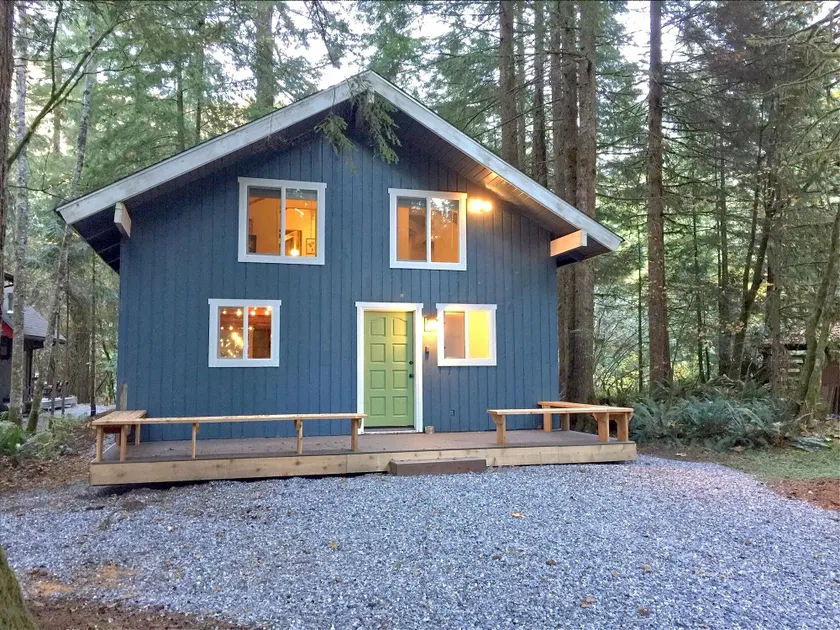 Snowline Cabin 66 - Hot Tub - Wi-fi - 3 Bedroom - Sleeps 10 - Image 1