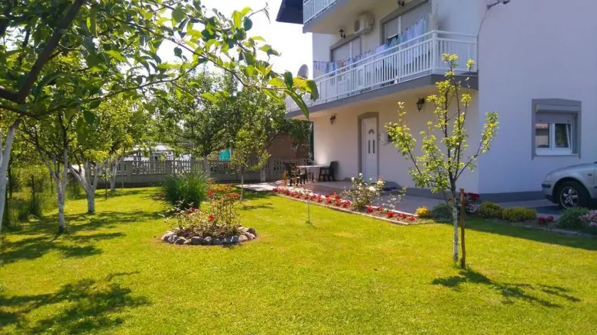 Apartmani Denis - Image 1