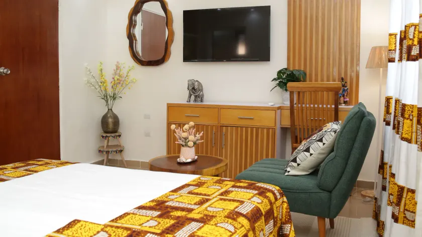 Hotel Le Marly - Image 1
