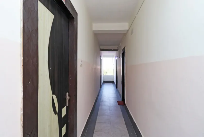 Goroomgo Padoshi Puri - Lobby