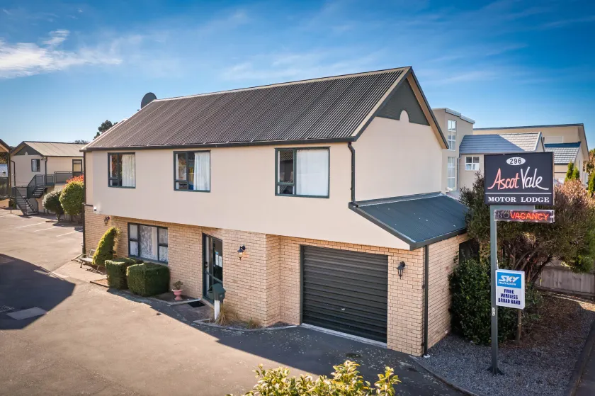 Ascot Vale Motor Lodge - Image 1