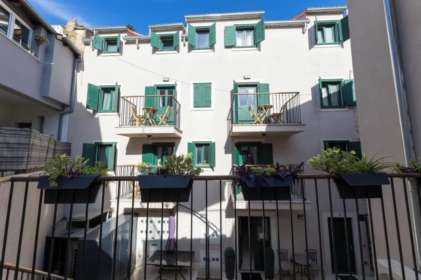 Apartments Korta - Image 1