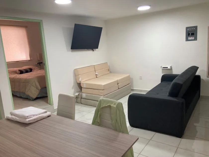 Luxurious Minimalist Apartment in Mazatlns Historic Center - Image 1