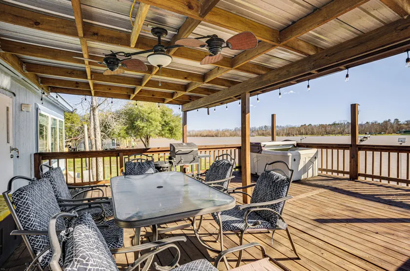 Waterfront Trinity Vacation Rental w/ Hot Tub! - Image 1