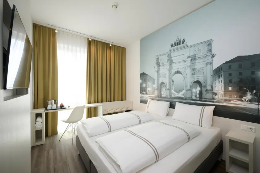 Premier Inn München City West - Image 1