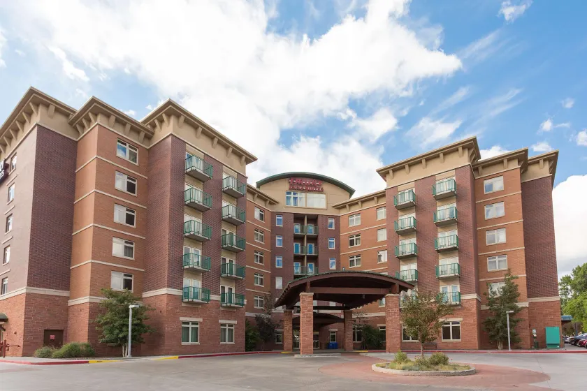 Drury Inn & Suites Flagstaff - Image 1
