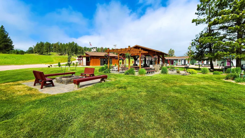 Black Elk Resort - Image 1