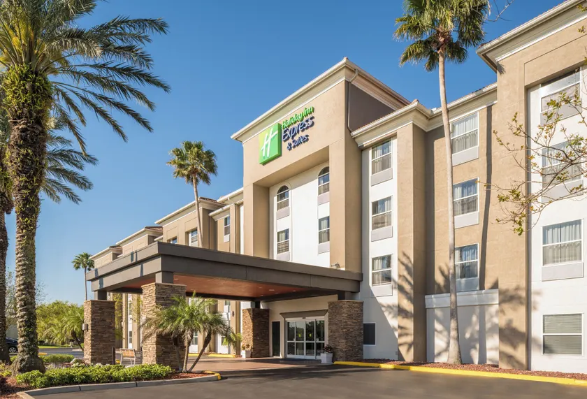 Holiday Inn Express & Suites Orlando International Airport by IHG - Image 1