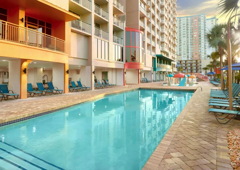 Hampton Inn & Suites Myrtle Beach/Oceanfront - Image 1