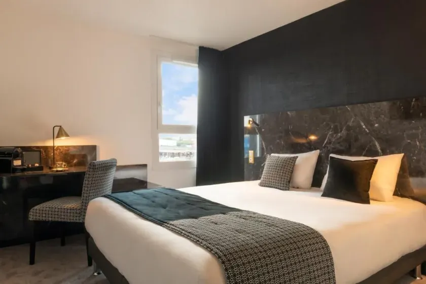 Comfort Hotel Orléans Nord - Image 1
