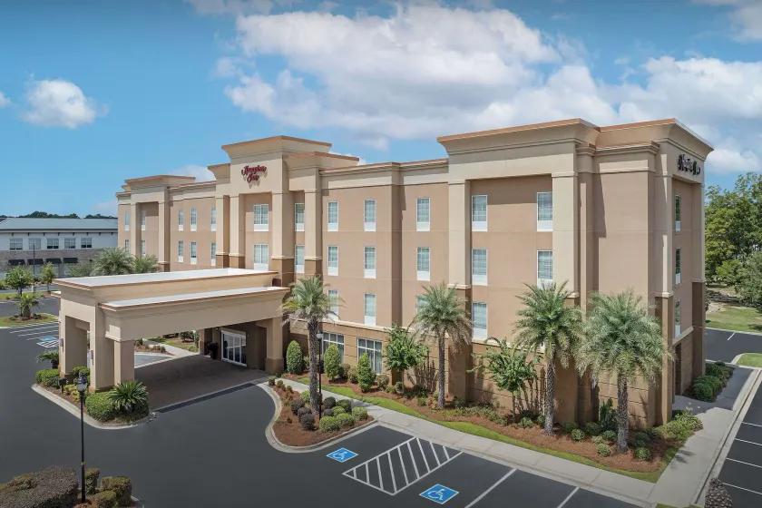 Hampton Inn Statesboro - Image 1