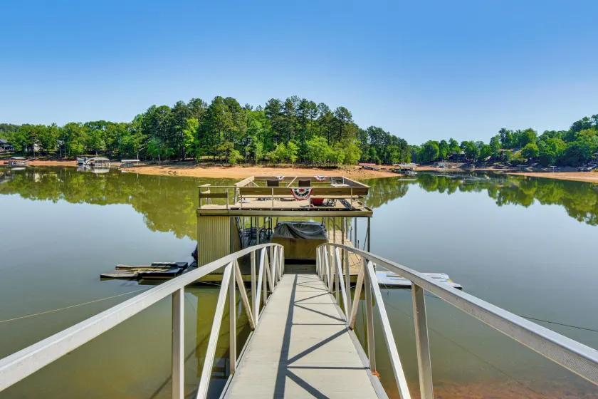 Home on Lake Hartwell! Dock, Decks & Endless Fun - Image 1